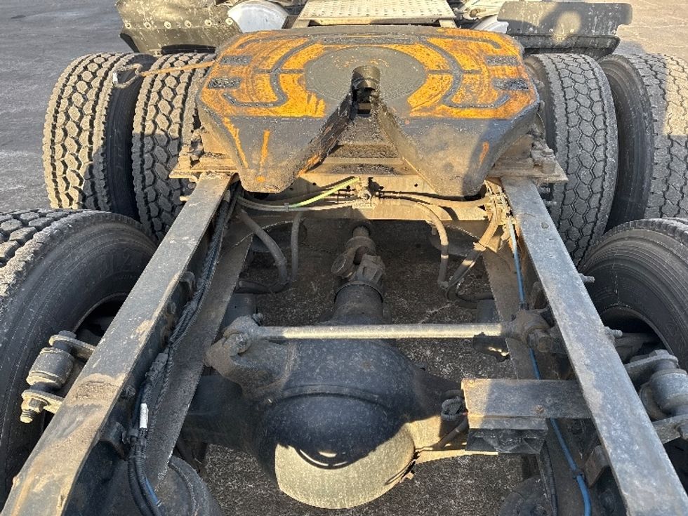 Day Cab Tractor-Heavy Duty Tractors-Freightliner-2018-Cascadia 12564ST-Parsippany-NJ-239,713\n\t\tmiles-$ 50,250 - Image 6