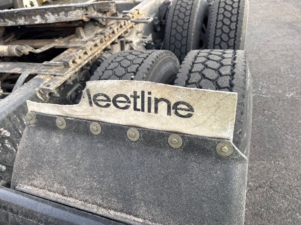 Day Cab Tractor-Heavy Duty Tractors-Freightliner-2018-Cascadia 12564ST-Parsippany-NJ-316,714\n\t\tmiles-$ 43,000 - Image 17