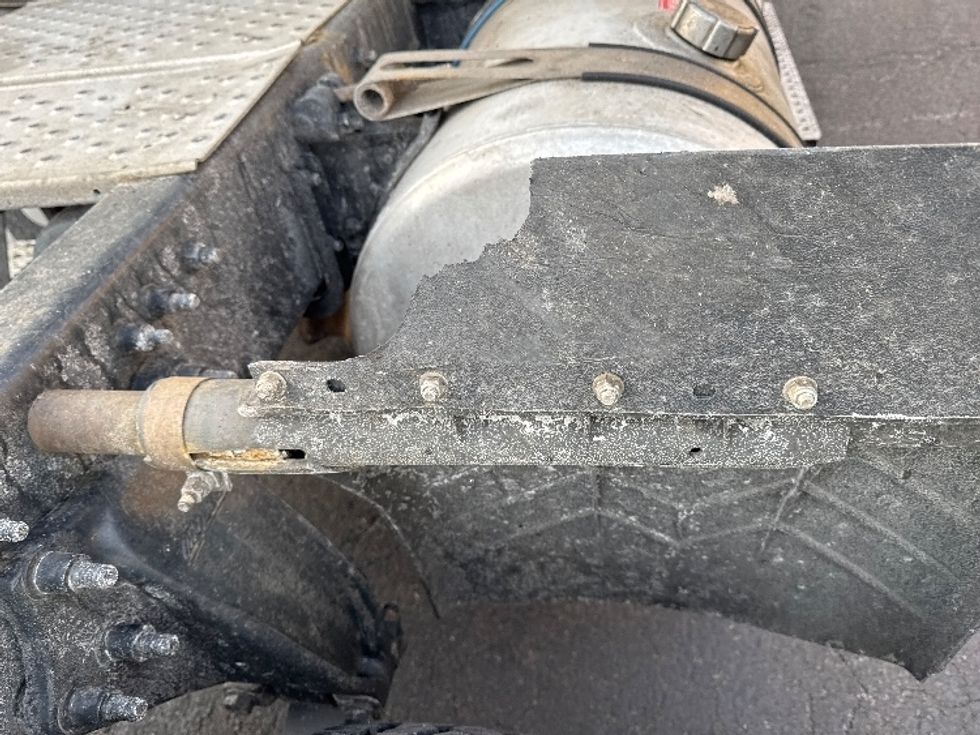 Day Cab Tractor-Heavy Duty Tractors-Freightliner-2018-Cascadia 12564ST-Parsippany-NJ-316,714\n\t\tmiles-$ 43,000 - Image 18