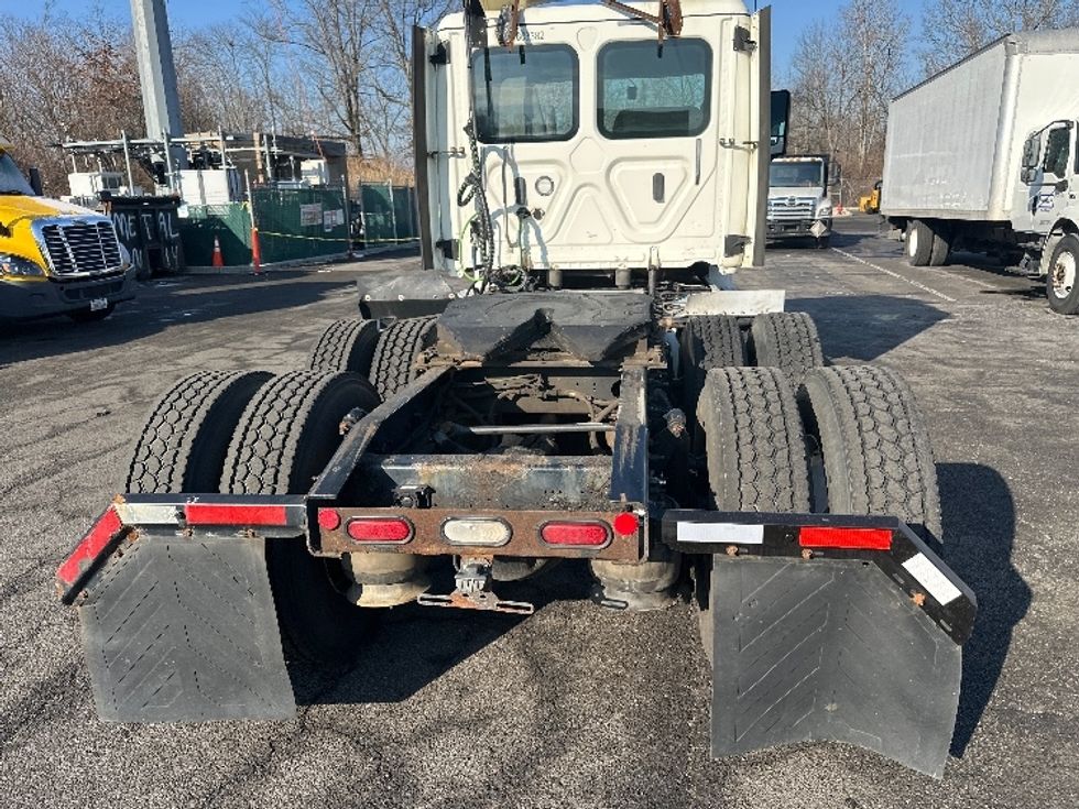 Day Cab Tractor-Heavy Duty Tractors-Freightliner-2018-Cascadia 12564ST-Parsippany-NJ-325,973\n\t\tmiles-$ 44,250 - Image 6