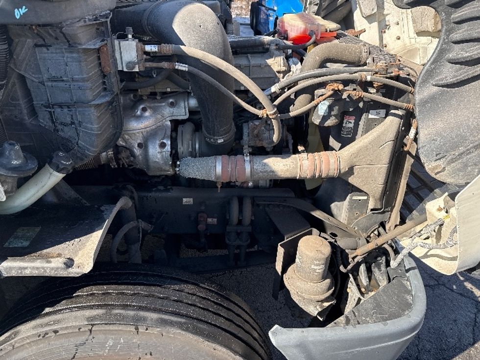 Day Cab Tractor-Heavy Duty Tractors-Freightliner-2018-Cascadia 12564ST-Parsippany-NJ-346,055\n\t\tmiles-$ 41,500 - Image 15