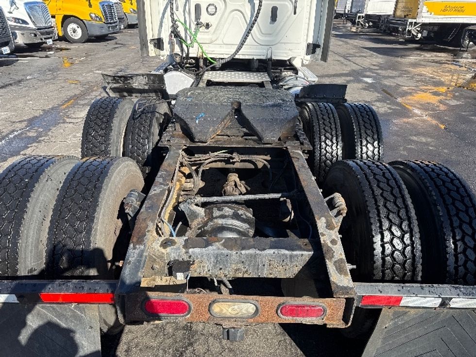 Day Cab Tractor-Heavy Duty Tractors-Freightliner-2018-Cascadia 12564ST-Parsippany-NJ-346,055\n\t\tmiles-$ 41,500 - Image 6