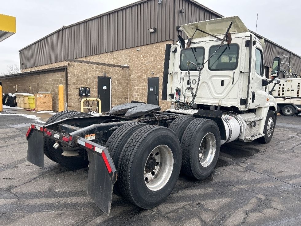Day Cab Tractor-Heavy Duty Tractors-Freightliner-2018-Cascadia 12564ST-Parsippany-NJ-423,187\n\t\tmiles-$ 38,750 - Image 7