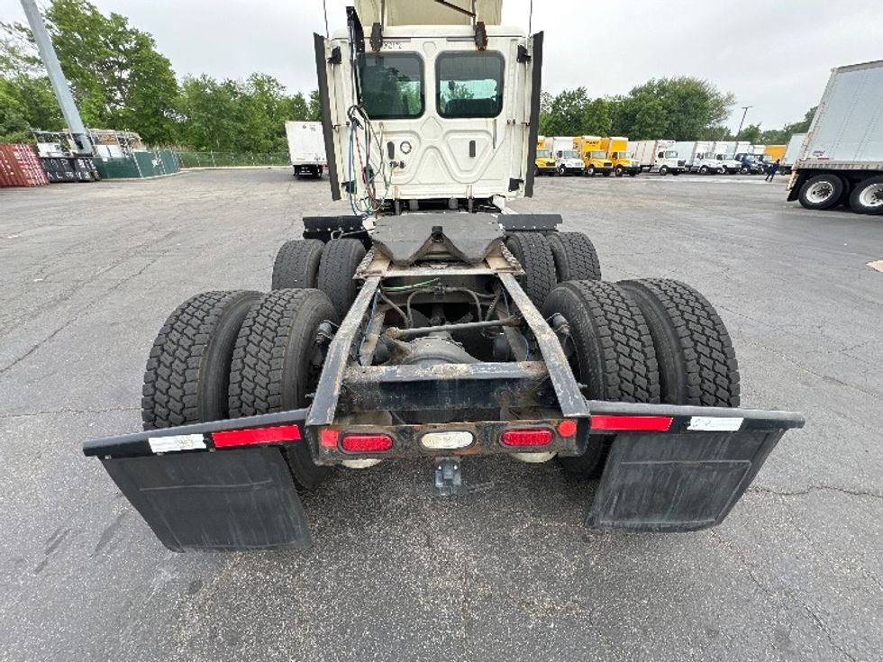 Day Cab Tractor-Heavy Duty Tractors-Freightliner-2018-Cascadia 12564ST-Parsippany-NJ-485,987\n\t\tmiles-$ 38,500 - Image 6