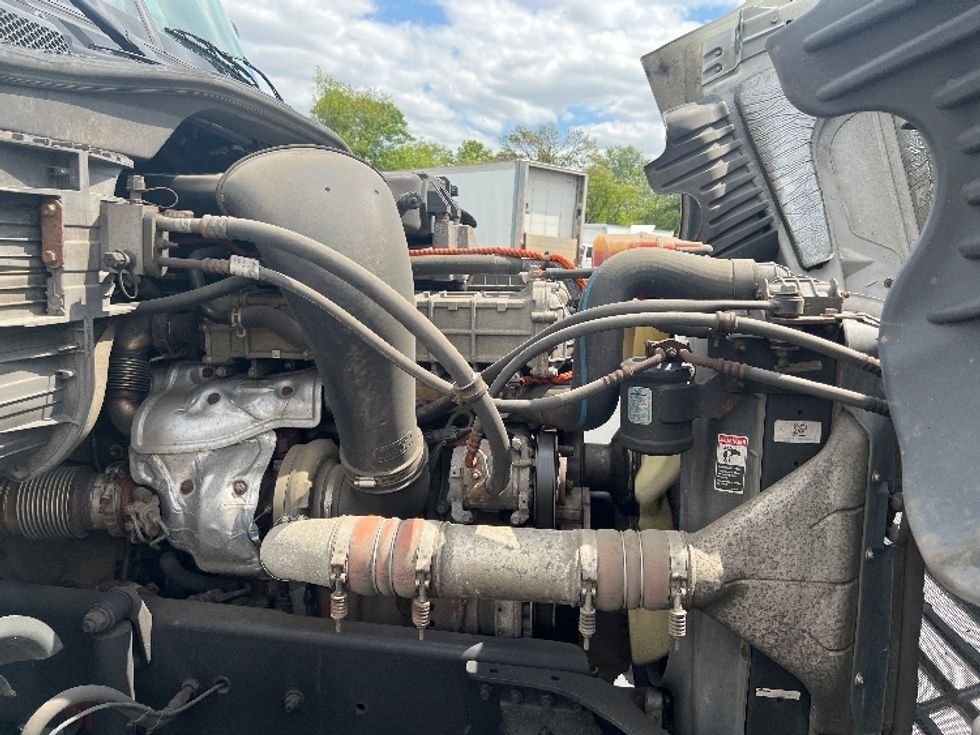 Day Cab Tractor-Heavy Duty Tractors-Freightliner-2018-Cascadia 12564ST-Pennsauken-NJ-319,952\n\t\tmiles-$ 46,250 - Image 15