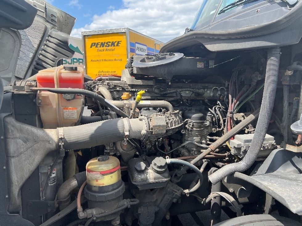 Day Cab Tractor-Heavy Duty Tractors-Freightliner-2018-Cascadia 12564ST-Pennsauken-NJ-319,952\n\t\tmiles-$ 46,250 - Image 16