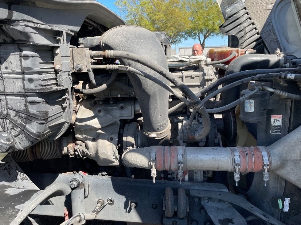 Day Cab Tractor-Heavy Duty Tractors-Freightliner-2018-Cascadia 12564ST-Pensacola-FL-342,550\n\t\tmiles-$ 43,000 - Image 15