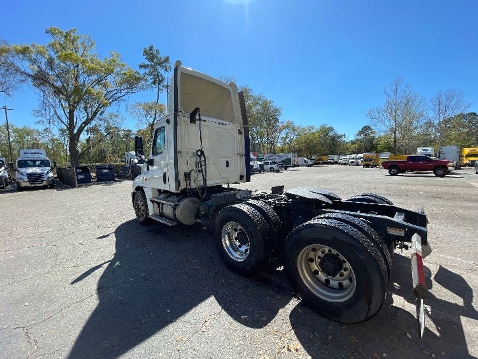 Day Cab Tractor-Heavy Duty Tractors-Freightliner-2018-Cascadia 12564ST-Pensacola-FL-342,550\n\t\tmiles-$ 43,000 - Image 5