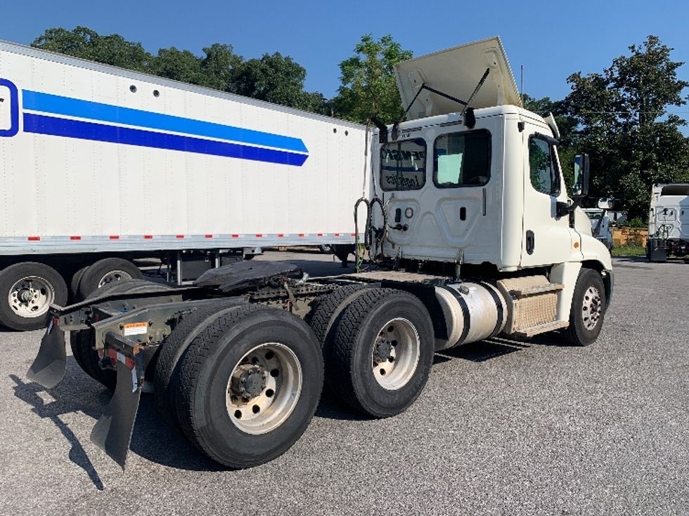 Day Cab Tractor-Heavy Duty Tractors-Freightliner-2018-Cascadia 12564ST-Pensacola-FL-419,528\n\t\tmiles-$ 41,000 - Image 7