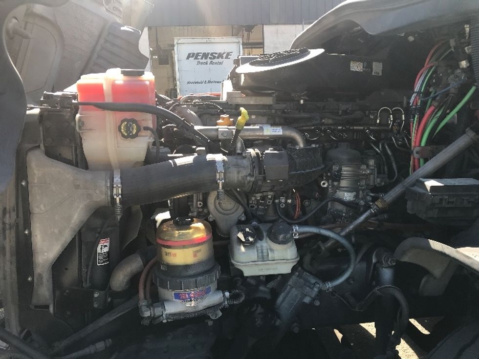 Day Cab Tractor-Heavy Duty Tractors-Freightliner-2018-Cascadia 12564ST-Pensacola-FL-434,786\n\t\tmiles-$ 37,500 - Image 16