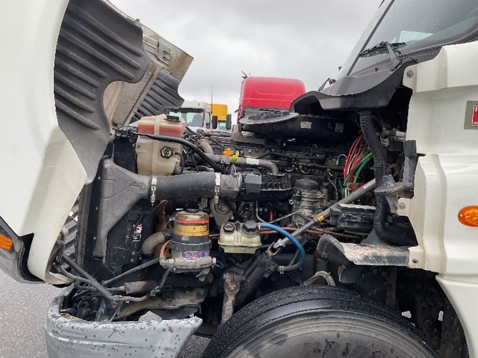 Day Cab Tractor-Heavy Duty Tractors-Freightliner-2018-Cascadia 12564ST-Pensacola-FL-488,990\n\t\tmiles-$ 35,750 - Image 16