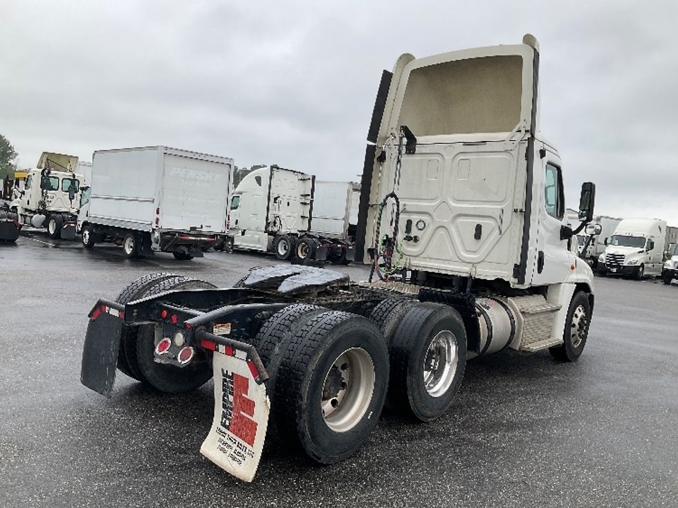 Day Cab Tractor-Heavy Duty Tractors-Freightliner-2018-Cascadia 12564ST-Pensacola-FL-488,990\n\t\tmiles-$ 35,750 - Image 7