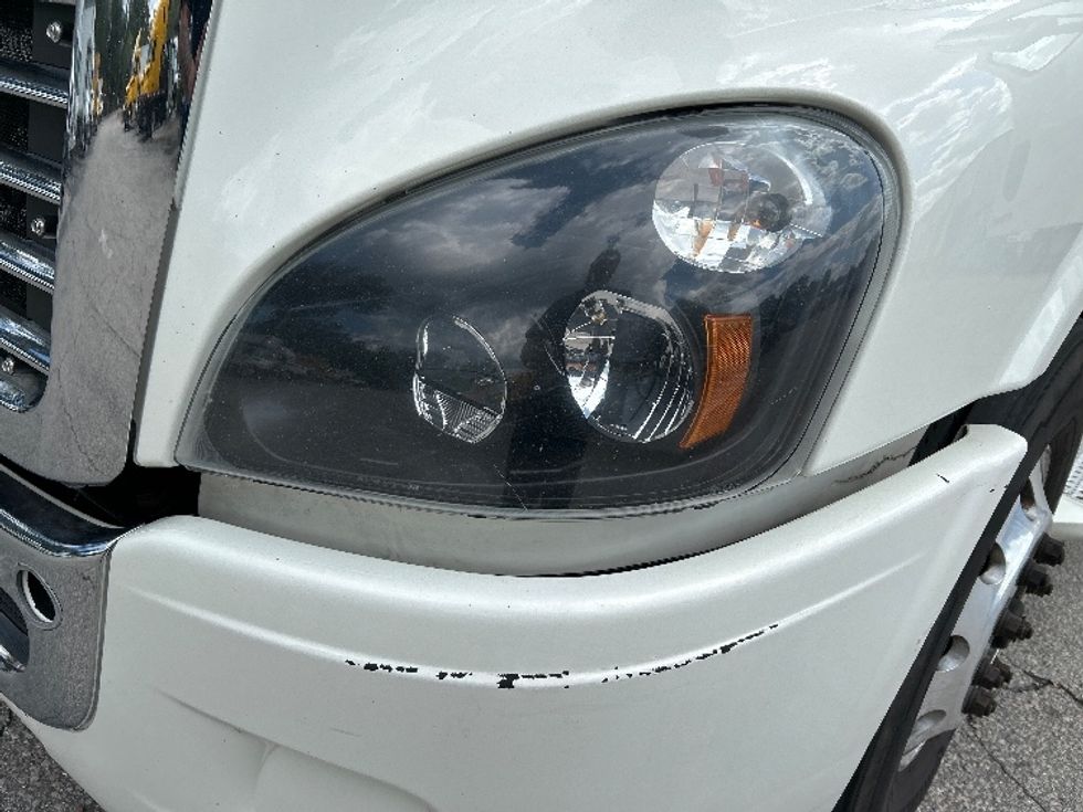 Day Cab Tractor-Heavy Duty Tractors-Freightliner-2018-Cascadia 12564ST-Pensacola-FL-765,588\n\t\tmiles-$ 23,250 - Image 20