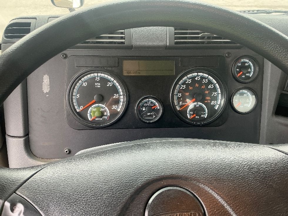 Day Cab Tractor-Heavy Duty Tractors-Freightliner-2018-Cascadia 12564ST-Piqua-OH-105,516\n\t\tmiles-$ 42,750 - Image 11
