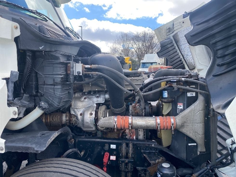 Day Cab Tractor-Heavy Duty Tractors-Freightliner-2018-Cascadia 12564ST-Piqua-OH-438,501\n\t\tmiles-$ 36,750 - Image 15