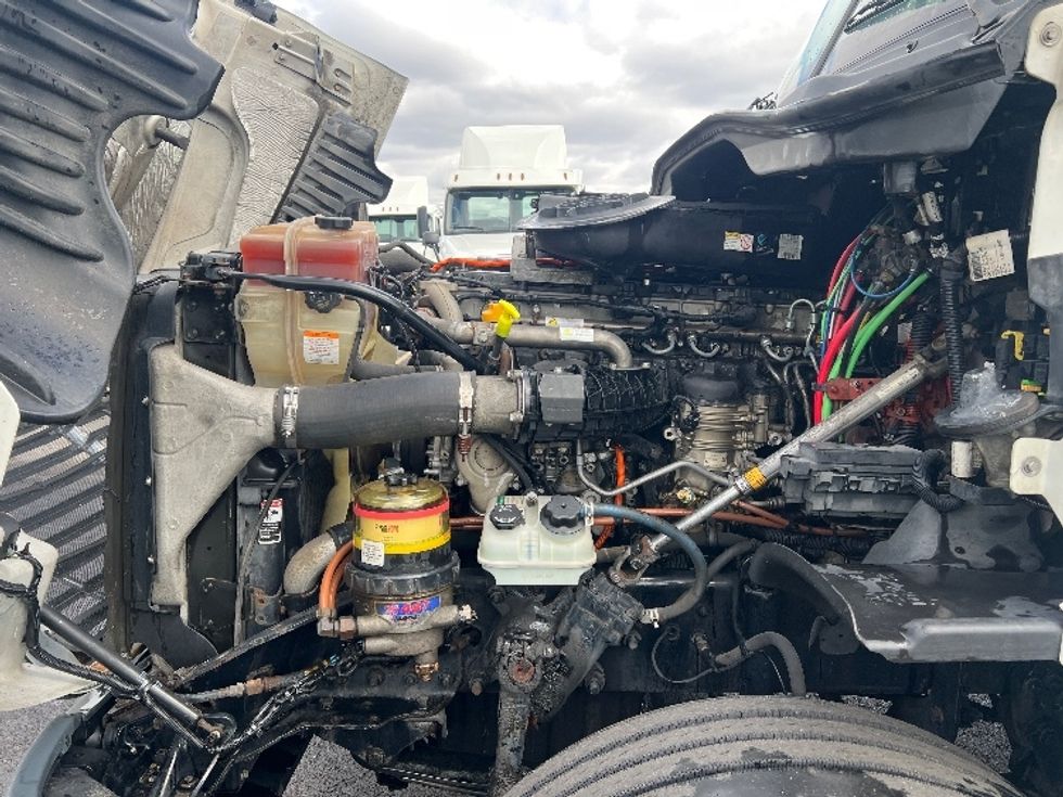 Day Cab Tractor-Heavy Duty Tractors-Freightliner-2018-Cascadia 12564ST-Piqua-OH-464,407\n\t\tmiles-$ 35,750 - Image 16