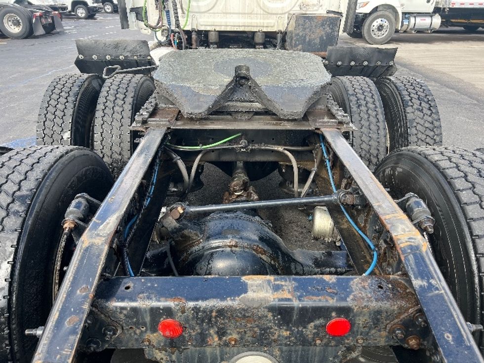 Day Cab Tractor-Heavy Duty Tractors-Freightliner-2018-Cascadia 12564ST-Piqua-OH-464,407\n\t\tmiles-$ 35,750 - Image 6