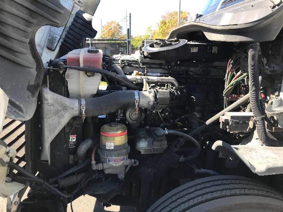 Day Cab Tractor-Heavy Duty Tractors-Freightliner-2018-Cascadia 12564ST-Piqua-OH-468,495\n\t\tmiles-$ 40,750 - Image 16