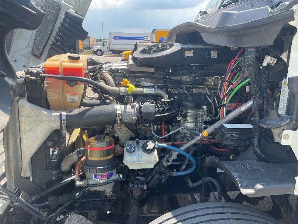 Day Cab Tractor-Heavy Duty Tractors-Freightliner-2018-Cascadia 12564ST-Piqua-OH-479,694\n\t\tmiles-$ 33,750 - Image 16