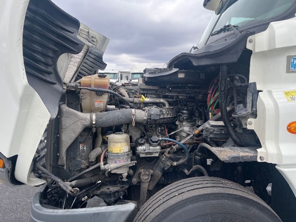 Day Cab Tractor-Heavy Duty Tractors-Freightliner-2018-Cascadia 12564ST-Piqua-OH-501,312\n\t\tmiles-$ 34,250 - Image 16