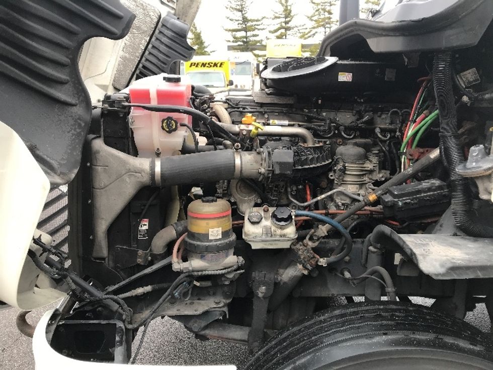 Day Cab Tractor-Heavy Duty Tractors-Freightliner-2018-Cascadia 12564ST-Piqua-OH-506,755\n\t\tmiles-$ 37,500 - Image 16