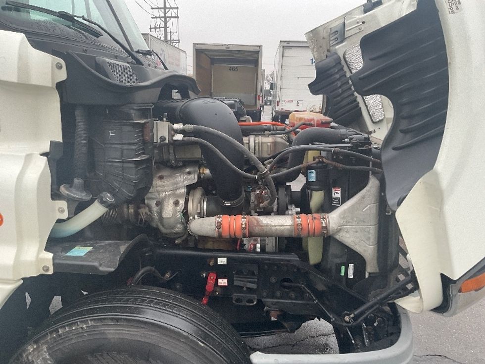 Day Cab Tractor-Heavy Duty Tractors-Freightliner-2018-Cascadia 12564ST-Plymouth-MI-223,420\n\t\tmiles-$ 42,000 - Image 15