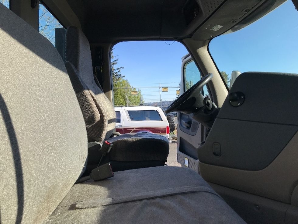 Day Cab Tractor-Heavy Duty Tractors-Freightliner-2018-Cascadia 12564ST-Portland-OR-427,415\n\t\tmiles-$ 40,250 - Image 14