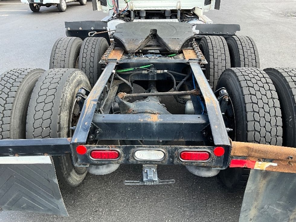 Day Cab Tractor-Heavy Duty Tractors-Freightliner-2018-Cascadia 12564ST-Portland-OR-429,624\n\t\tmiles-$ 37,750 - Image 6