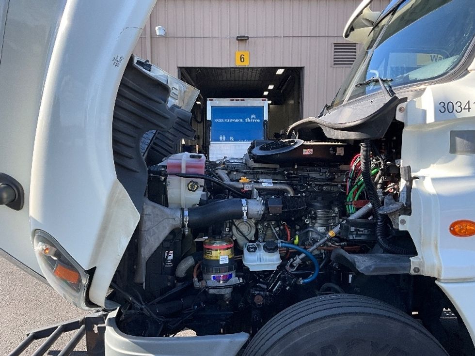 Day Cab Tractor-Heavy Duty Tractors-Freightliner-2018-Cascadia 12564ST-Portland-OR-468,029\n\t\tmiles-$ 33,750 - Image 16