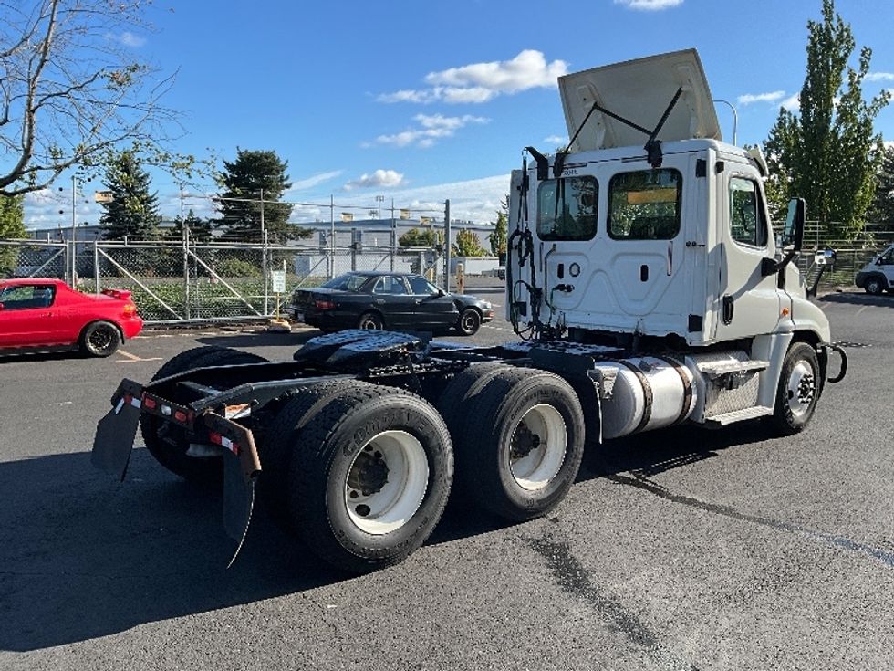 Day Cab Tractor-Heavy Duty Tractors-Freightliner-2018-Cascadia 12564ST-Portland-OR-468,029\n\t\tmiles-$ 33,750 - Image 7