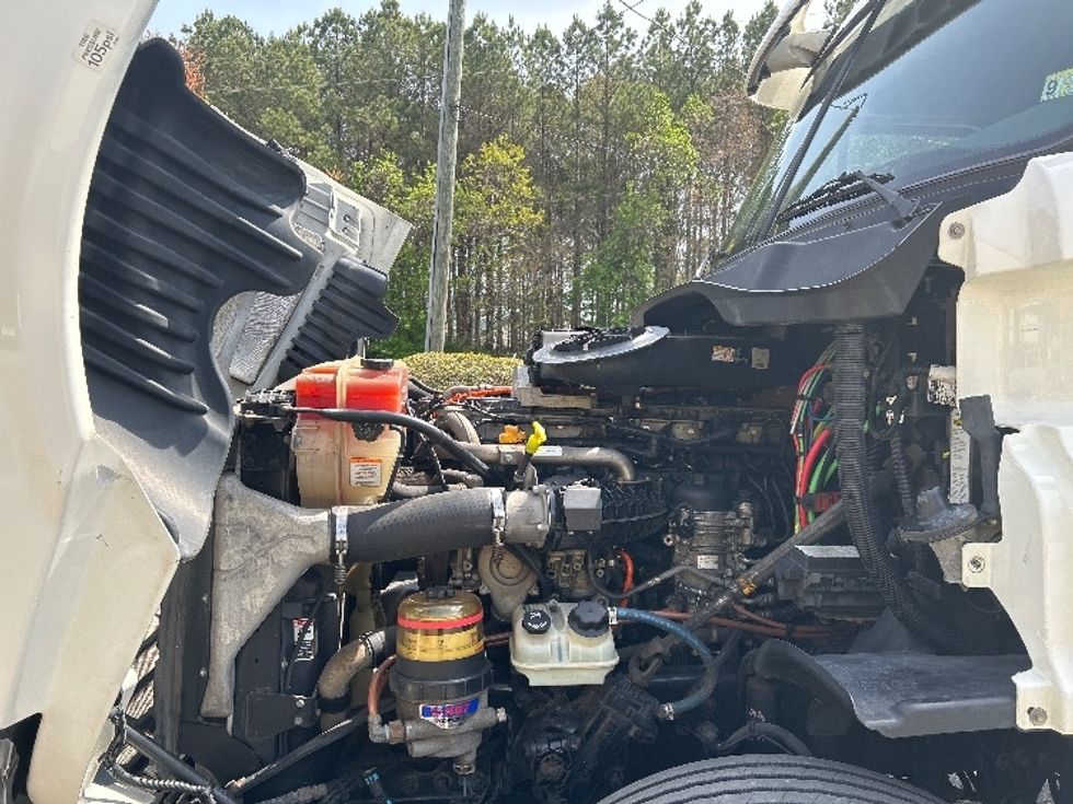 Day Cab Tractor-Heavy Duty Tractors-Freightliner-2018-Cascadia 12564ST-Prince George-VA-345,132\n\t\tmiles-$ 41,750 - Image 16