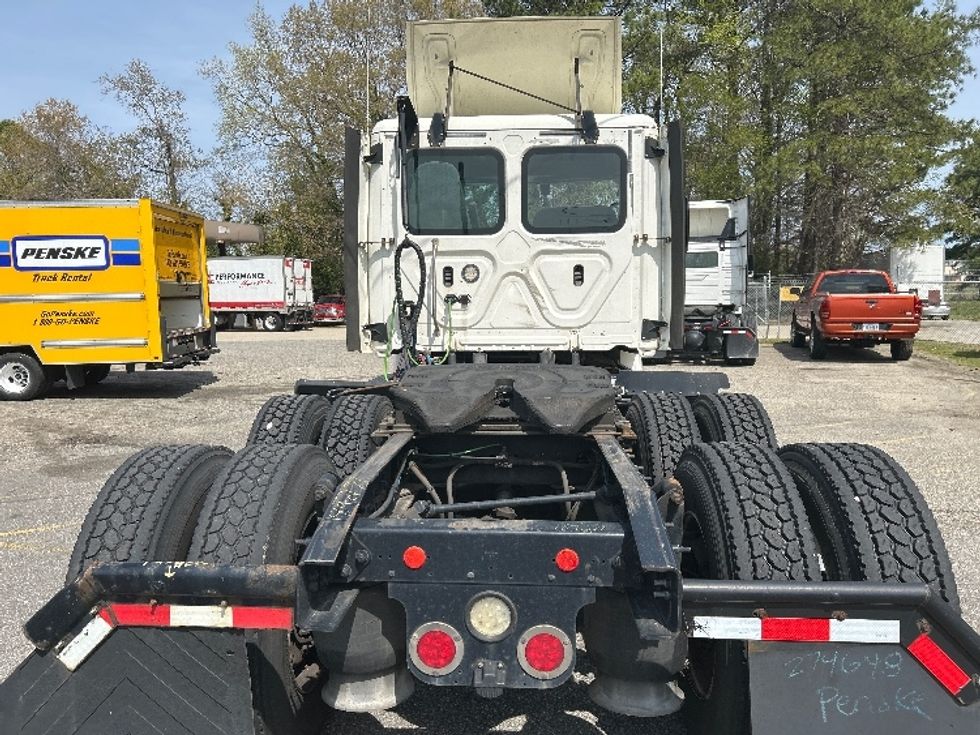 Day Cab Tractor-Heavy Duty Tractors-Freightliner-2018-Cascadia 12564ST-Prince George-VA-345,132\n\t\tmiles-$ 41,750 - Image 6