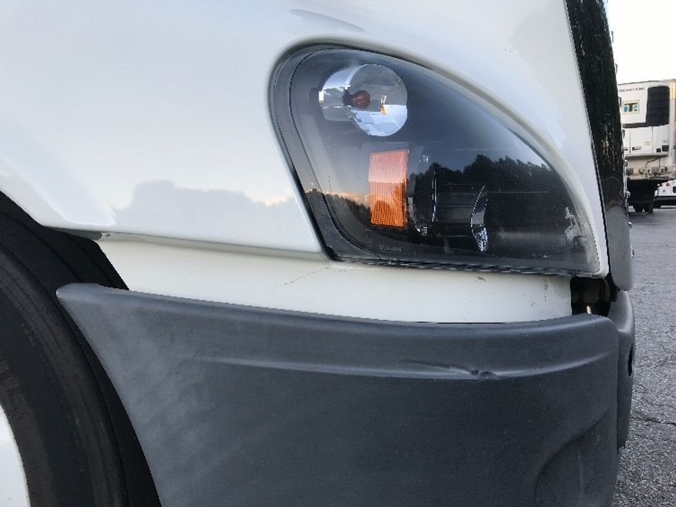 Day Cab Tractor-Heavy Duty Tractors-Freightliner-2018-Cascadia 12564ST-Prince George-VA-422,909\n\t\tmiles-$ 38,250 - Image 21