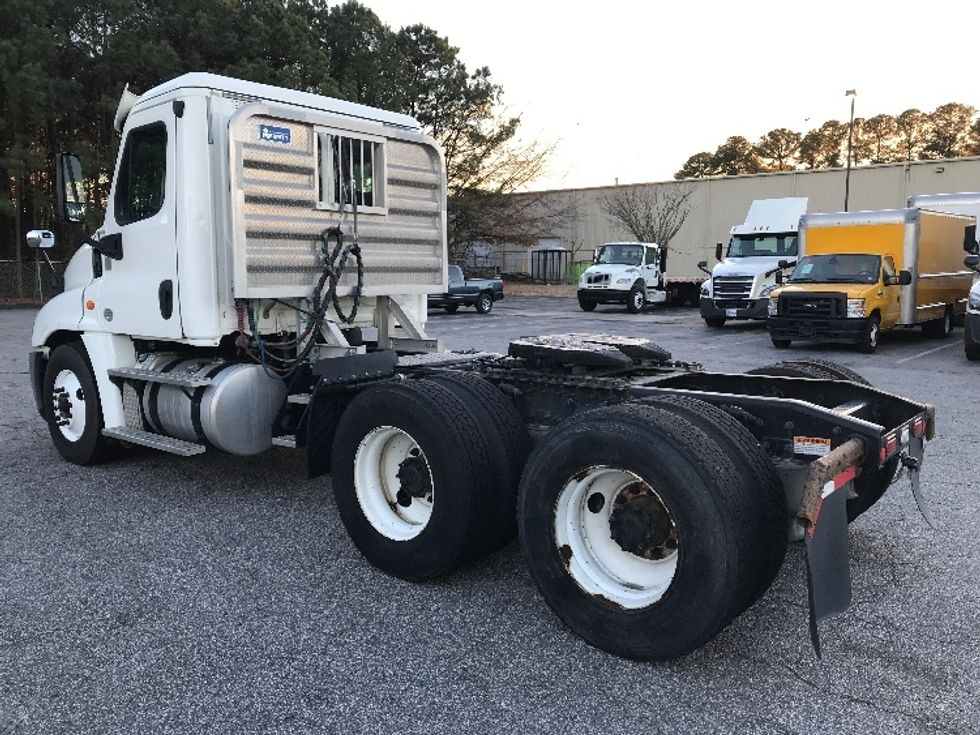 Day Cab Tractor-Heavy Duty Tractors-Freightliner-2018-Cascadia 12564ST-Prince George-VA-422,909\n\t\tmiles-$ 38,250 - Image 5