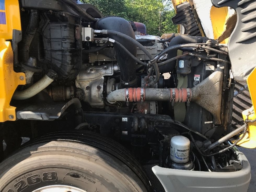 Day Cab Tractor-Heavy Duty Tractors-Freightliner-2018-Cascadia 12564ST-Reading-PA-316,712\n\t\tmiles-$ 38,250 - Image 15