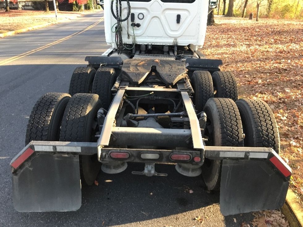Day Cab Tractor-Heavy Duty Tractors-Freightliner-2018-Cascadia 12564ST-Reading-PA-364,880\n\t\tmiles-$ 44,500 - Image 6