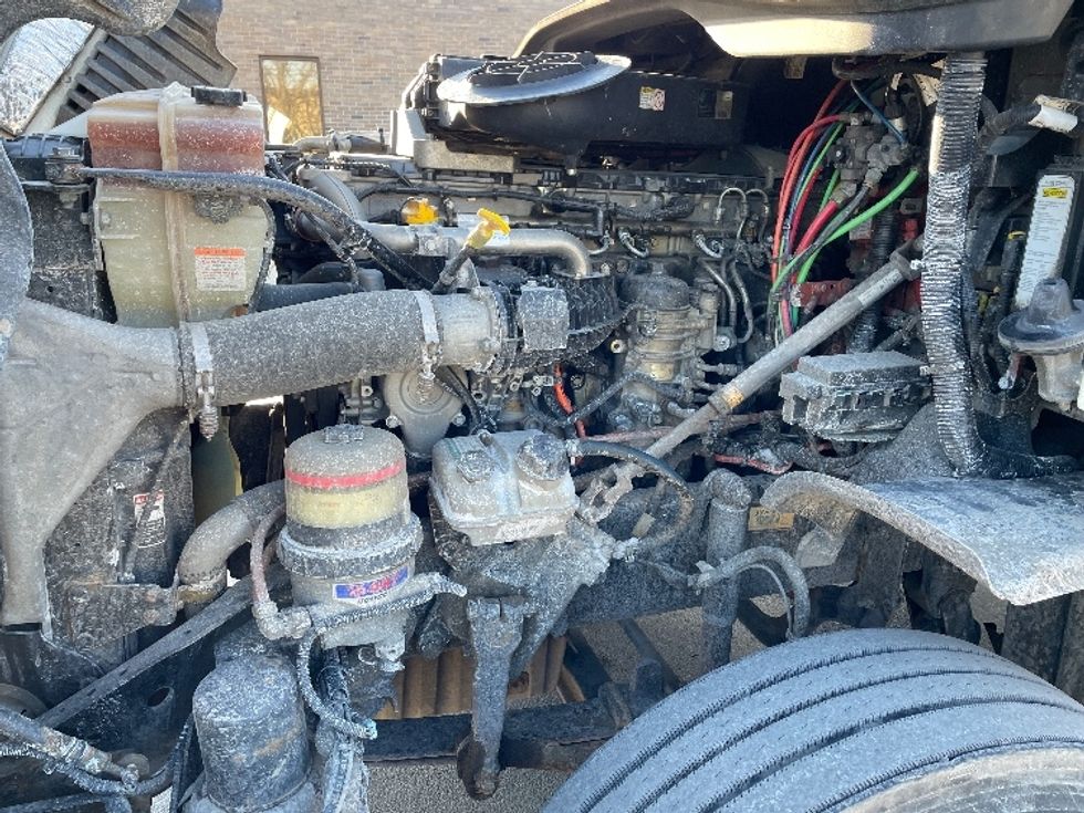 Day Cab Tractor-Heavy Duty Tractors-Freightliner-2018-Cascadia 12564ST-Rochester-NY-398,993\n\t\tmiles-$ 39,750 - Image 16