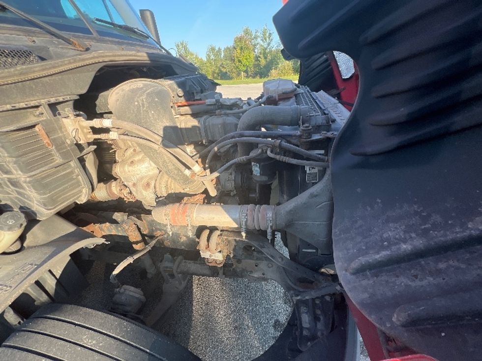 Day Cab Tractor-Heavy Duty Tractors-Freightliner-2018-Cascadia 12564ST-Rochester-NY-546,980\n\t\tmiles-$ 35,500 - Image 19