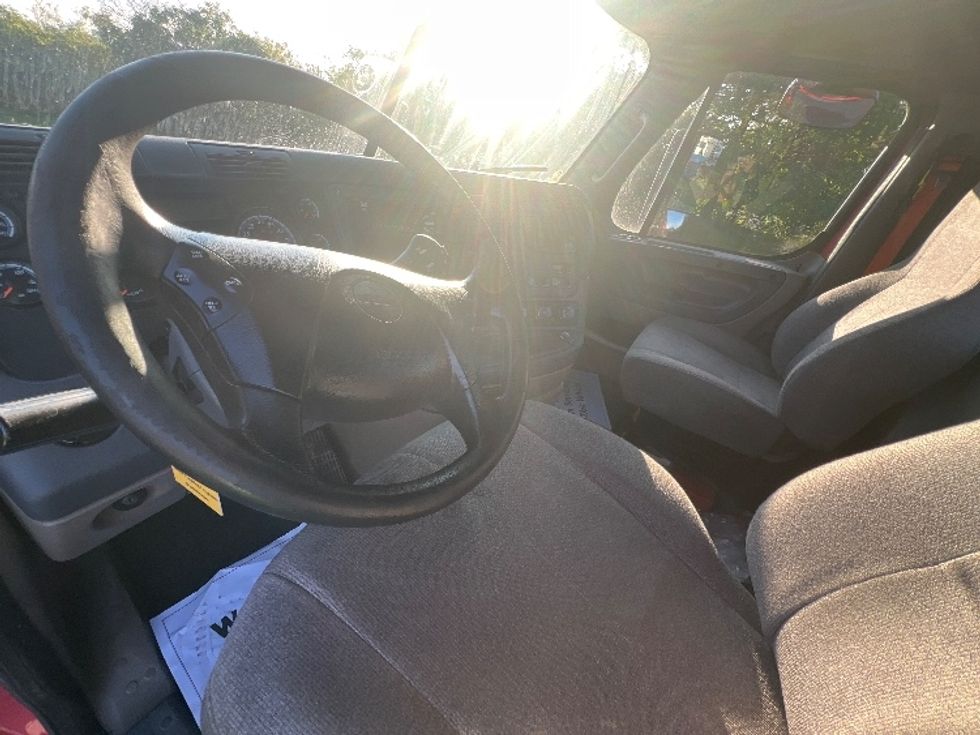 Day Cab Tractor-Heavy Duty Tractors-Freightliner-2018-Cascadia 12564ST-Rochester-NY-546,991\n\t\tmiles-$ 14,000 - Image 10