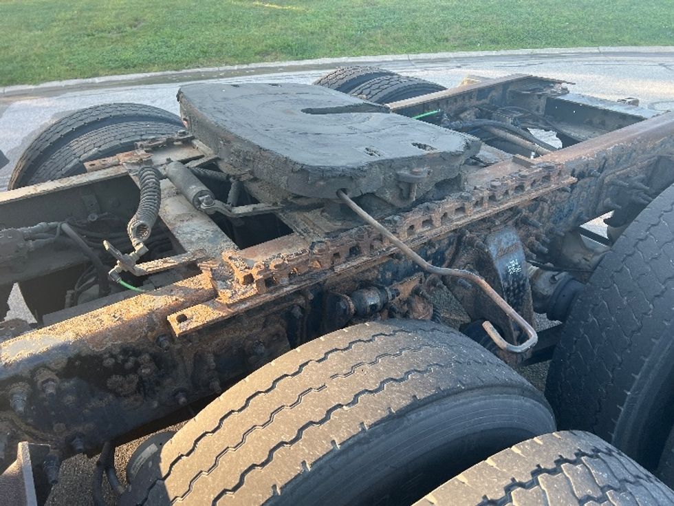 Day Cab Tractor-Heavy Duty Tractors-Freightliner-2018-Cascadia 12564ST-Rochester-NY-546,991\n\t\tmiles-$ 14,000 - Image 21