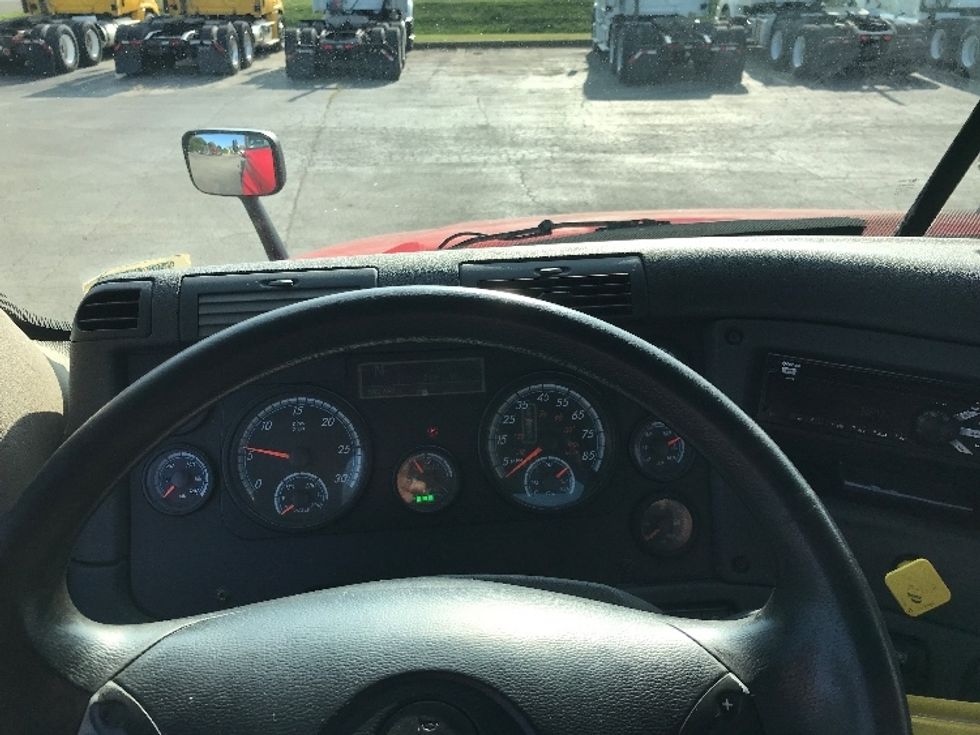 Day Cab Tractor-Heavy Duty Tractors-Freightliner-2018-Cascadia 12564ST-Rochester-NY-561,429\n\t\tmiles-$ 34,750 - Image 11