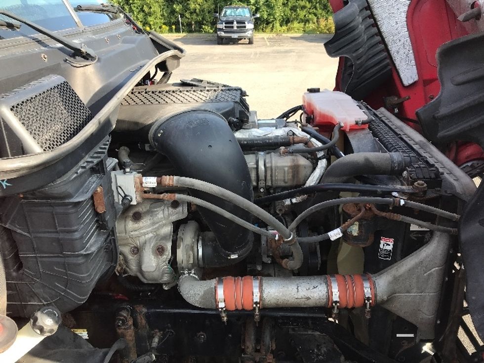 Day Cab Tractor-Heavy Duty Tractors-Freightliner-2018-Cascadia 12564ST-Rochester-NY-561,429\n\t\tmiles-$ 34,750 - Image 15