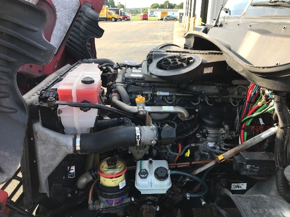 Day Cab Tractor-Heavy Duty Tractors-Freightliner-2018-Cascadia 12564ST-Rochester-NY-561,429\n\t\tmiles-$ 34,750 - Image 16