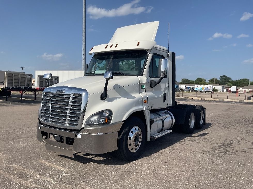 Day Cab Tractor-Heavy Duty Tractors-Freightliner-2018-Cascadia 12564ST-Romulus-MI-291,137\n\t\tmiles-$ 40,750 - Image 3
