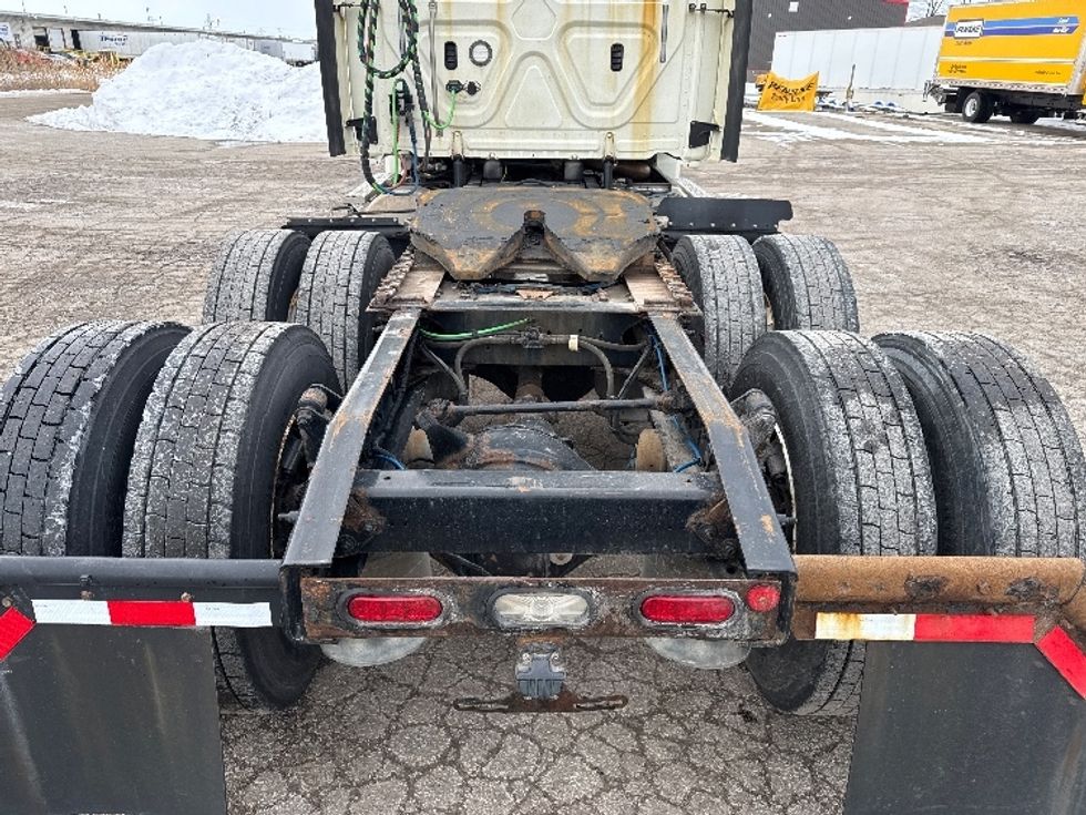 Day Cab Tractor-Heavy Duty Tractors-Freightliner-2018-Cascadia 12564ST-Saginaw-MI-249,718\n\t\tmiles-$ 44,000 - Image 6