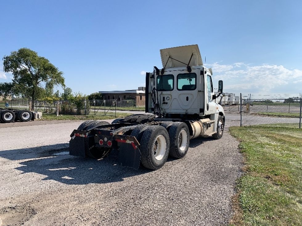 Day Cab Tractor-Heavy Duty Tractors-Freightliner-2018-Cascadia 12564ST-Saginaw-MI-482,213\n\t\tmiles-$ 37,000 - Image 7
