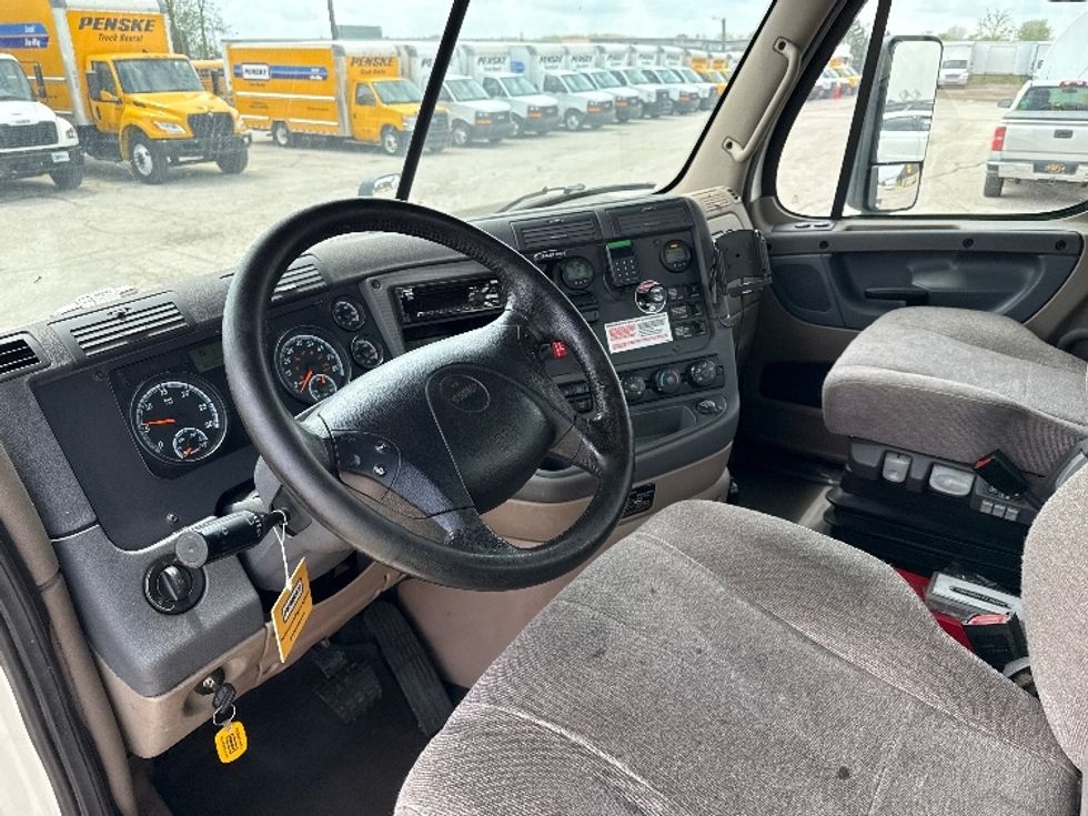 Day Cab Tractor-Heavy Duty Tractors-Freightliner-2018-Cascadia 12564ST-Saginaw-MI-599,091\n\t\tmiles-$ 25,250 - Image 10