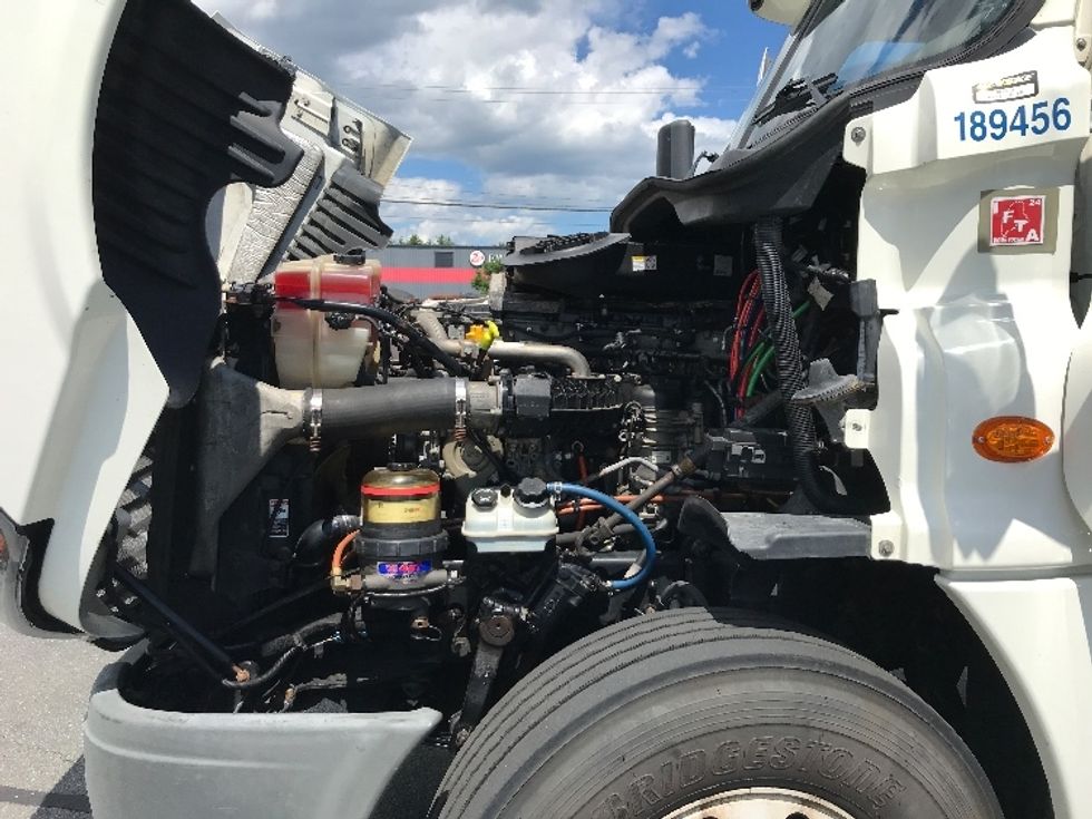 Day Cab Tractor-Heavy Duty Tractors-Freightliner-2018-Cascadia 12564ST-Scarborough-ME-573,026\n\t\tmiles-$ 28,750 - Image 16