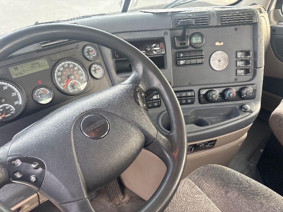 Day Cab Tractor-Heavy Duty Tractors-Freightliner-2018-Cascadia 12564ST-Shreveport-LA-404,706\n\t\tmiles-$ 40,500 - Image 10