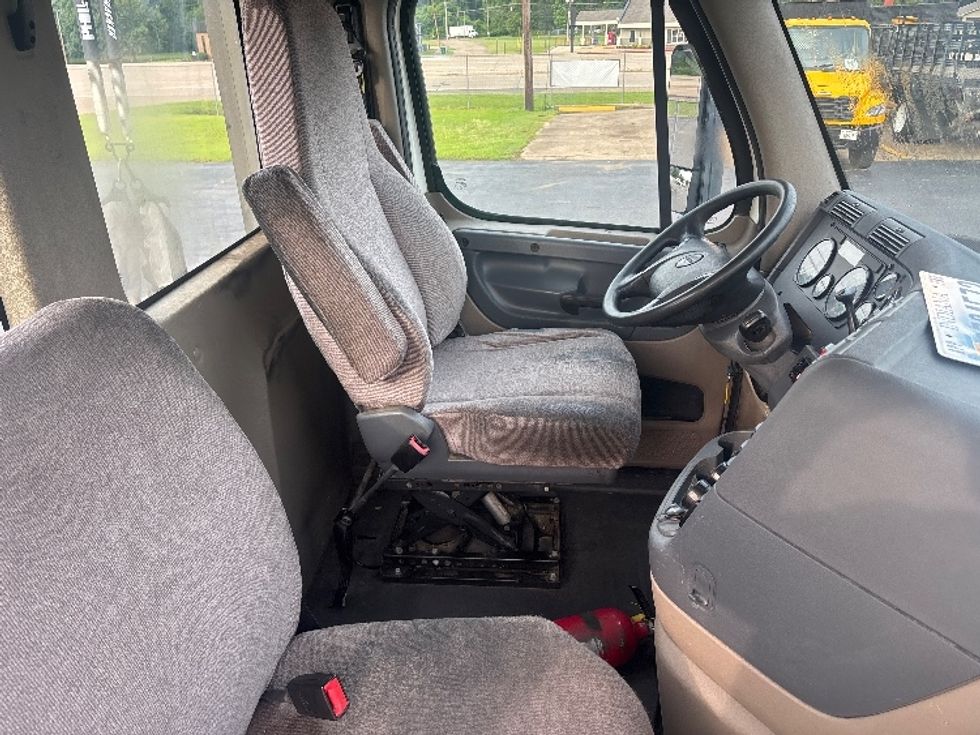 Day Cab Tractor-Heavy Duty Tractors-Freightliner-2018-Cascadia 12564ST-Shreveport-LA-404,706\n\t\tmiles-$ 40,500 - Image 14